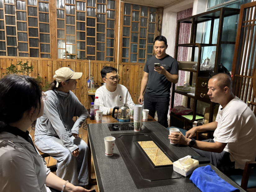 c076d369895df032a37f8d46d58db891