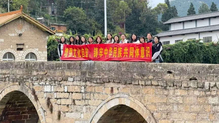 e05b8b1f1aafdaf1a159cb97613a6aec