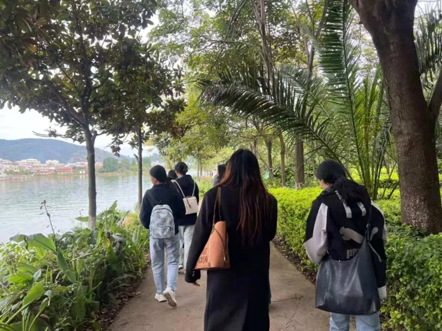 7b8350d2c1e69acc5a3cf1dc23d88973